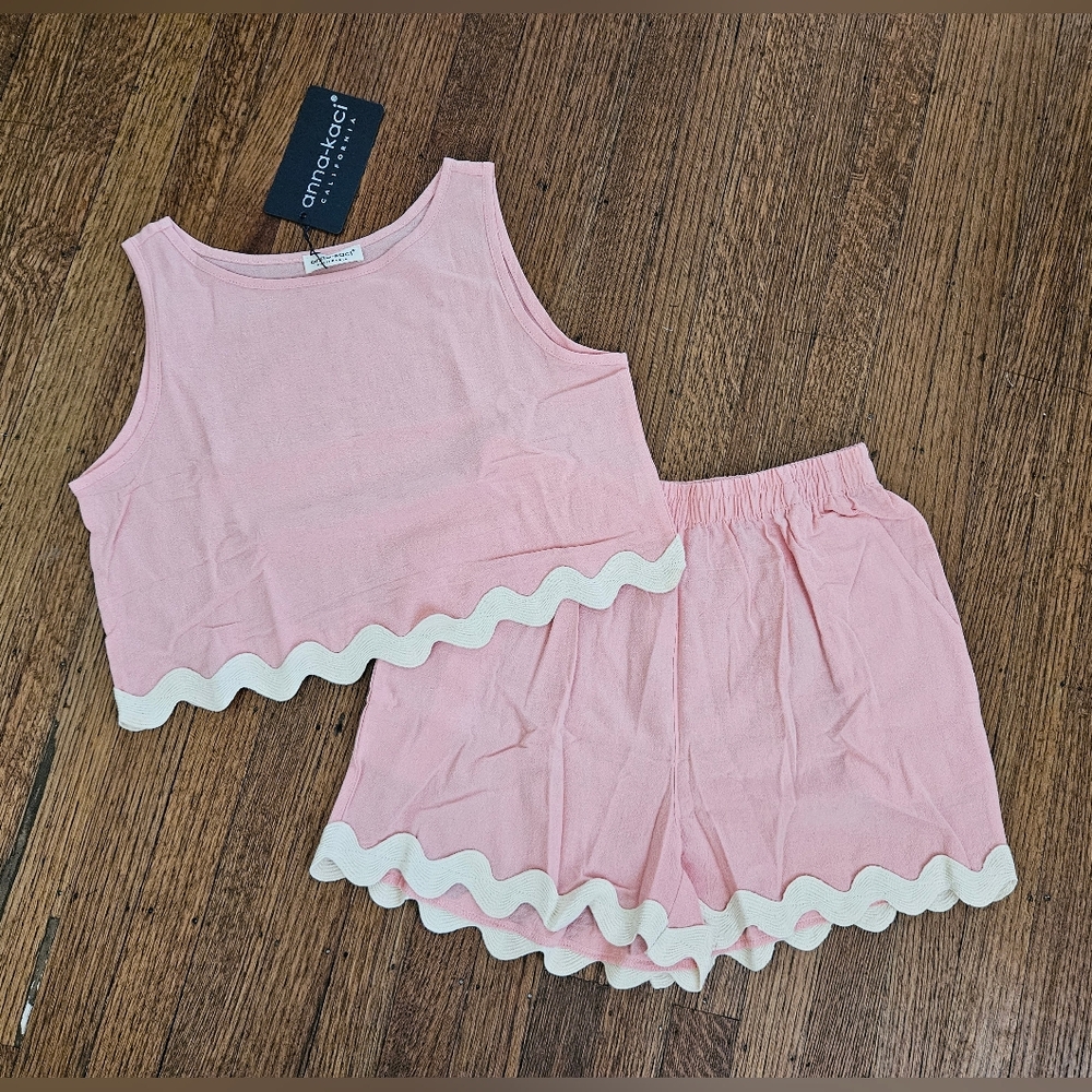 Anna-Kaci Pink Ric-Rac Short Set – New - Picture 3 of 4